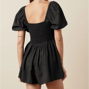 American Eagle Outfiiters Black Puff Sleeve Romper